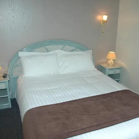 Hotel L'ecailler 3*